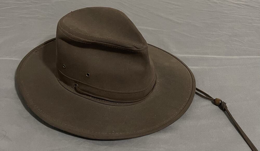 Vintage Henschel Hatquarters USA Distressed Oiled Canvas Safari Hat Med